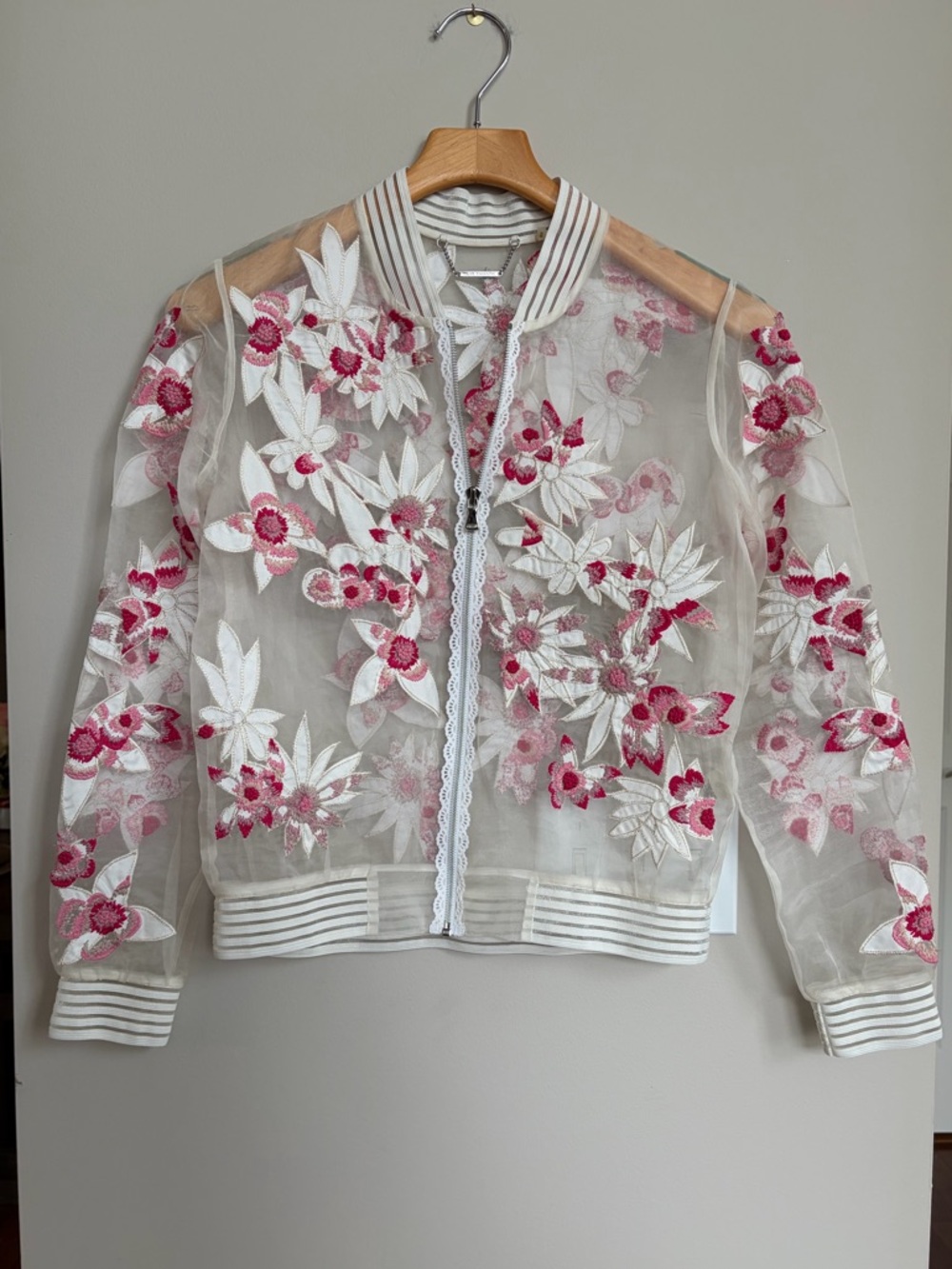 Elie‎ Tahari Sheer Floral Embroidered Bomber Jacket - White & Pink